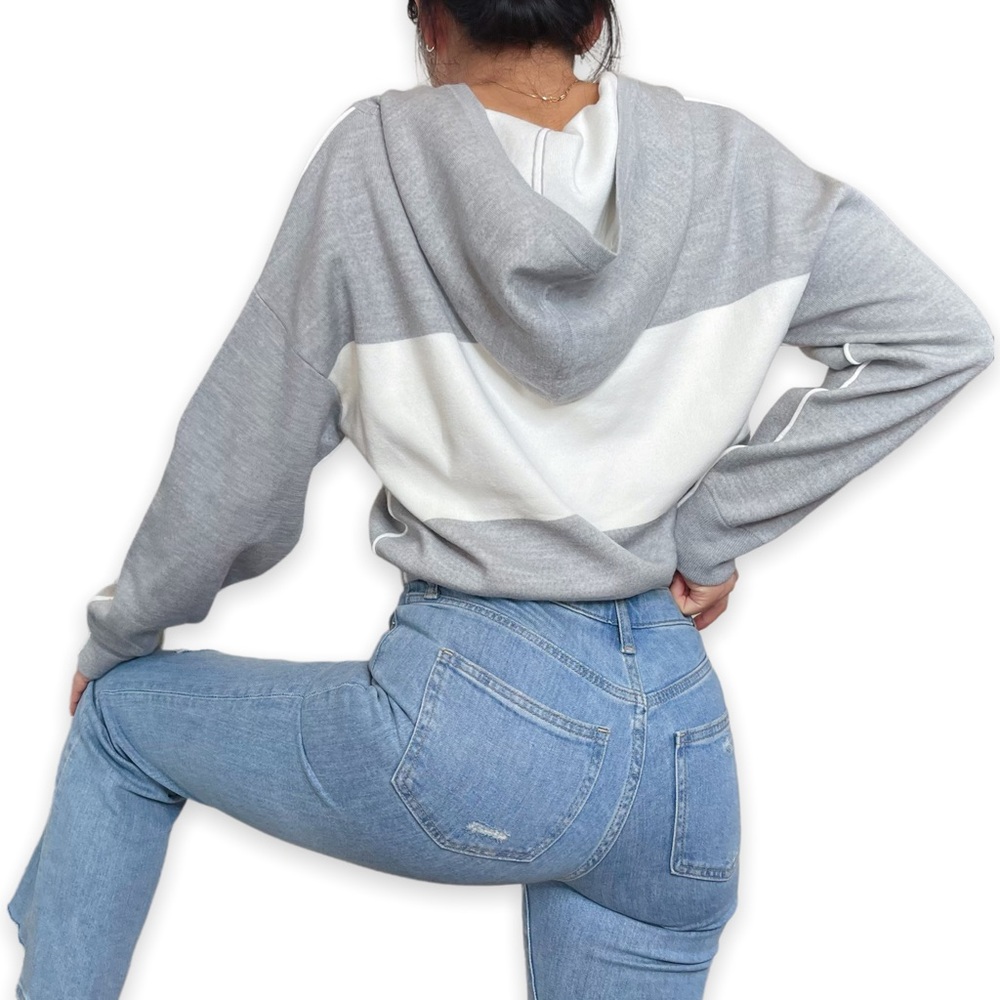 Alice + Olivia Gray and White Hooded Stripe Sweater - Picture 15 of 16